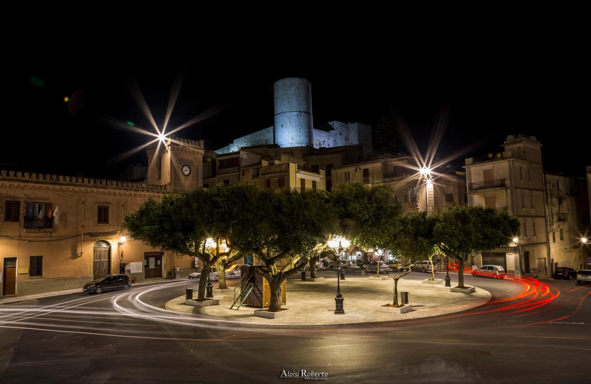 Holiday Home Castle Salemi - Casa Vacanze Ngoại thất bức ảnh