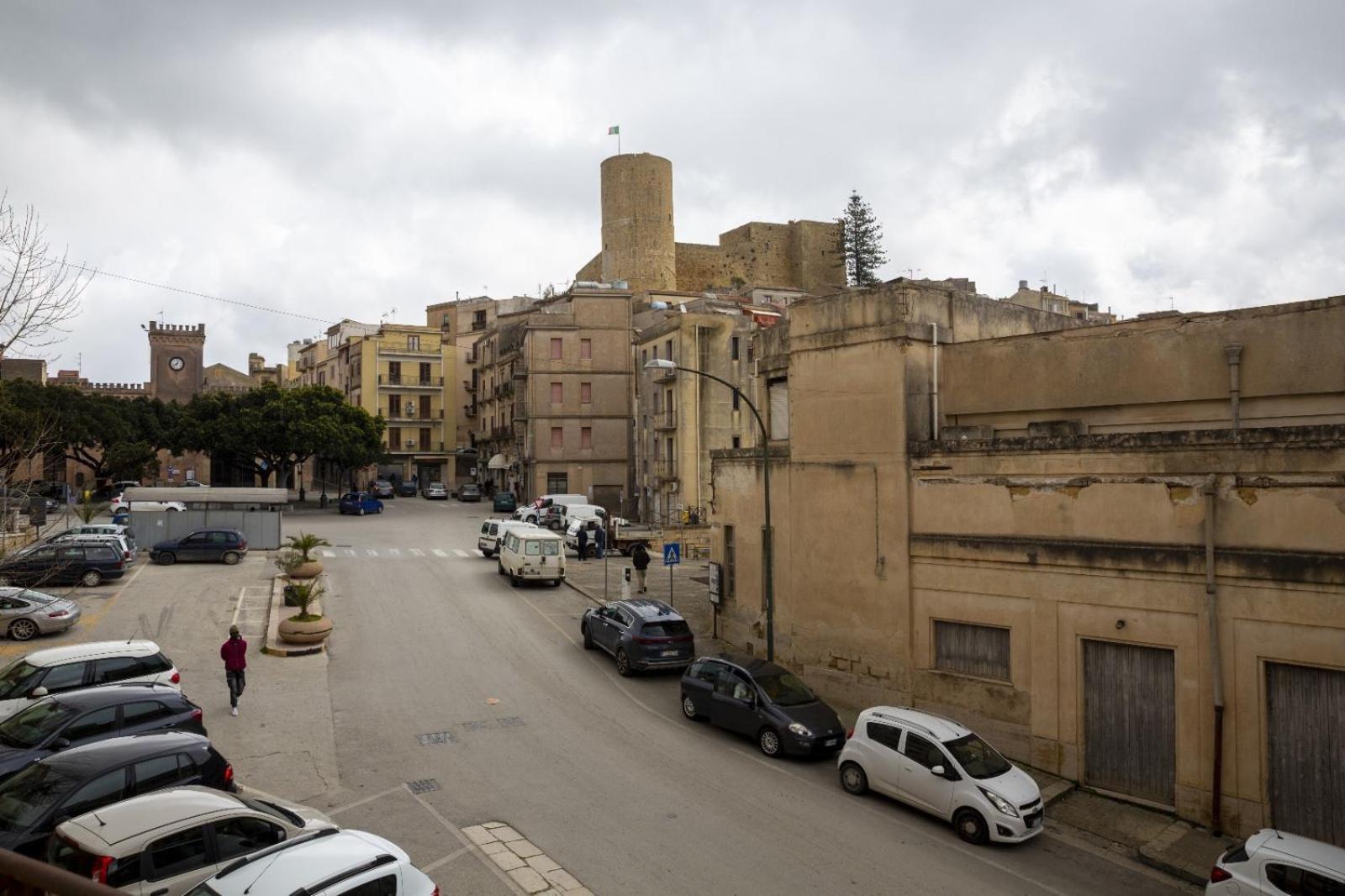 Holiday Home Castle Salemi - Casa Vacanze Ngoại thất bức ảnh